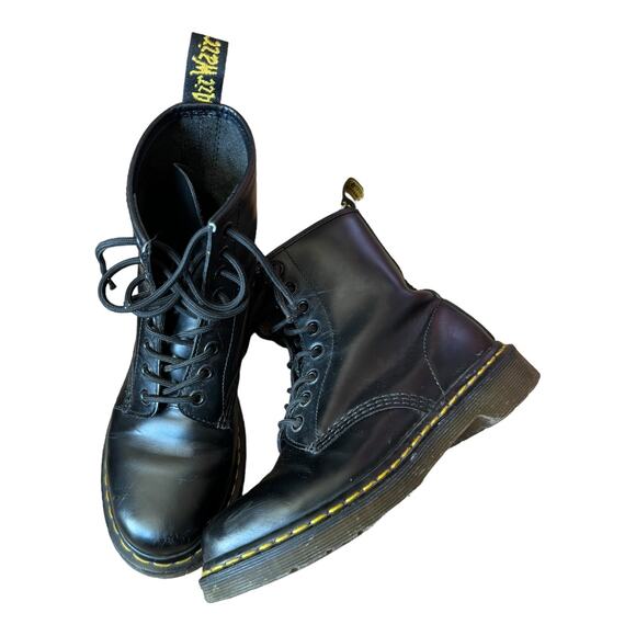 DR MARTENS 1460 Smooth Leather Lace Up Boots Black Ladies size 6 - Picture 2 of 12